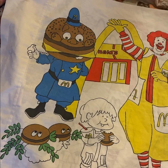 ❤️💛Rare 1976 McDonalds St. Mary’s Pillowcase - Picture 11 of 11